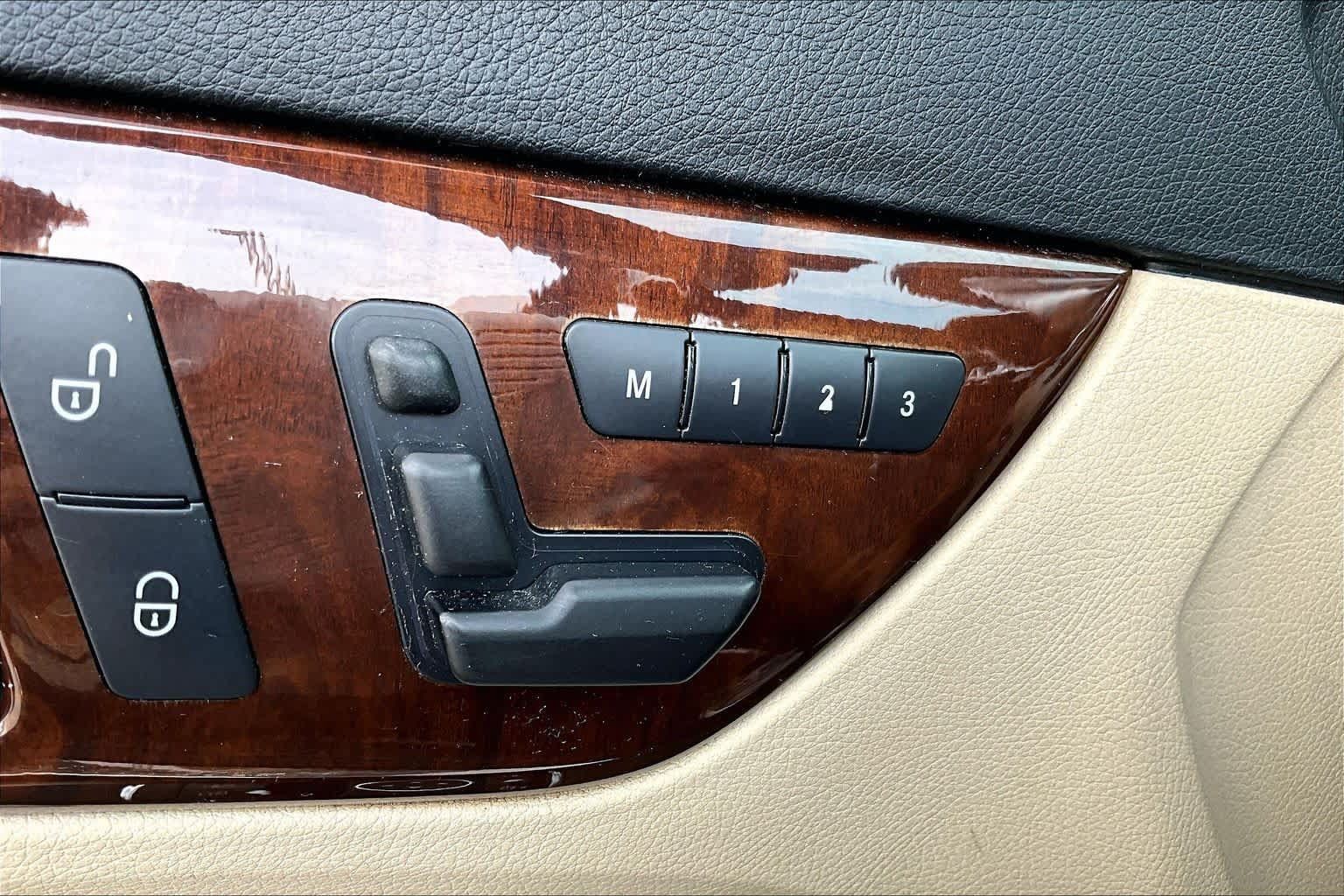 Used 2012 Mercedes-Benz SLK 350 image 29