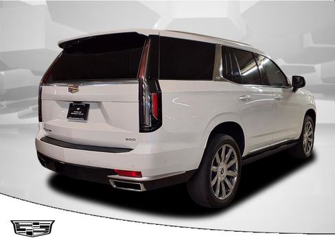 Certified 2024 Cadillac Escalade Premium Luxury Platinum image 2
