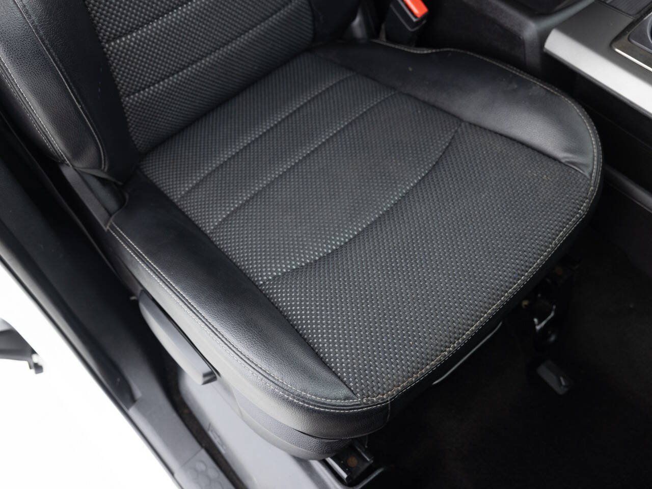 Used 2015 RAM 1500 Sport AWD/4WD image 29
