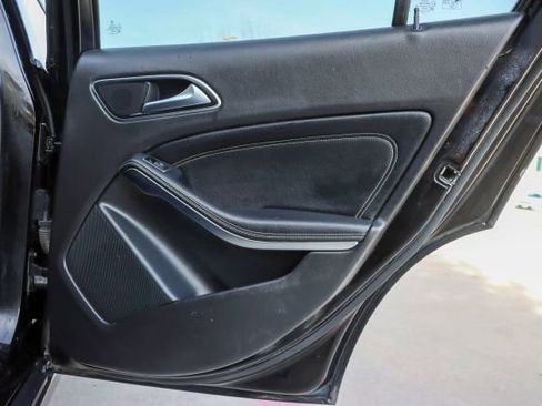 Used 2020 Mercedes-Benz GLA 250 image 10