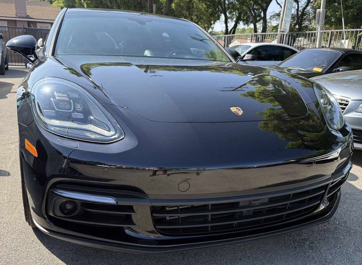 Used 2018 Porsche Panamera image 1