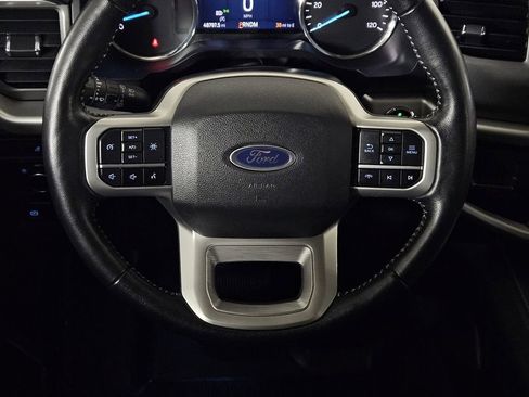 Used 2024 Ford Expedition XLT image 20