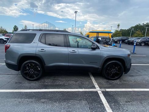 Used 2022 GMC Acadia SLT w/ Elevation Edition FWD image 8