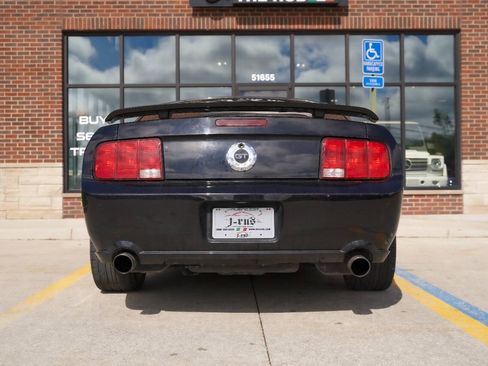 Used 2007 Ford Mustang GT image 4