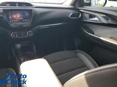 Certified 2023 Chevrolet TrailBlazer LT w/ Convenience Package FWD image 15