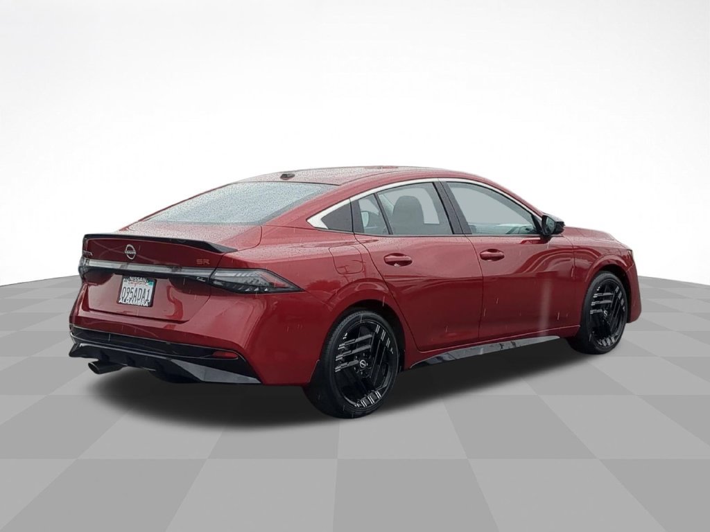 Certified 2026 Nissan Sentra SR w/ Floor Mat Package FWD image 5
