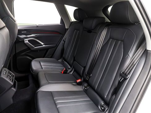 New 2025 Audi Q5 Premium Plus image 8