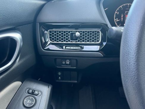 Used 2024 Honda Civic LX image 29