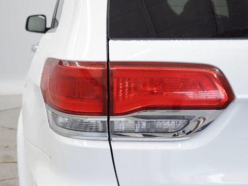 Certified 2020 Jeep Grand Cherokee Overland AWD/4WD image 14