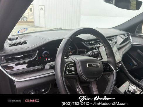 Used 2022 Jeep Grand Cherokee Overland image 6
