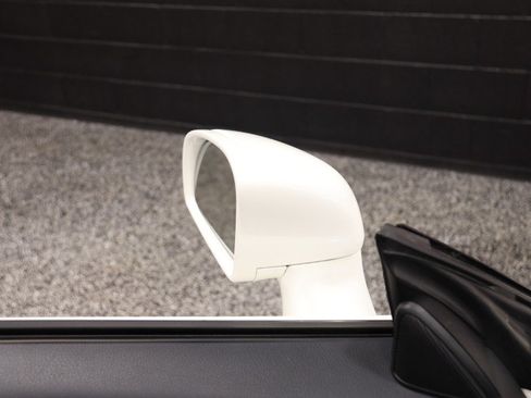Used 2014 Mercedes-Benz SLK 250 image 65