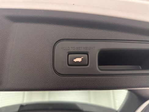 Used 2023 Acura MDX A-Spec image 33