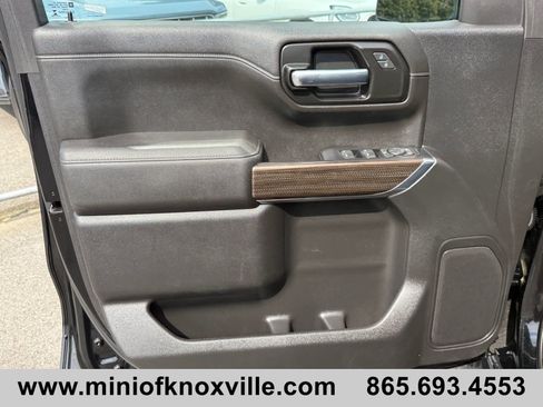 Used 2021 Chevrolet Silverado 1500 RST w/ Z71 Off-Road Package AWD/4WD image 17