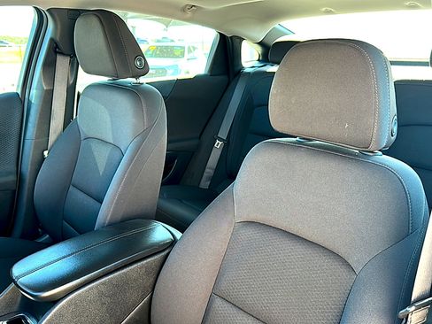 Used 2024 Chevrolet Malibu LT image 14