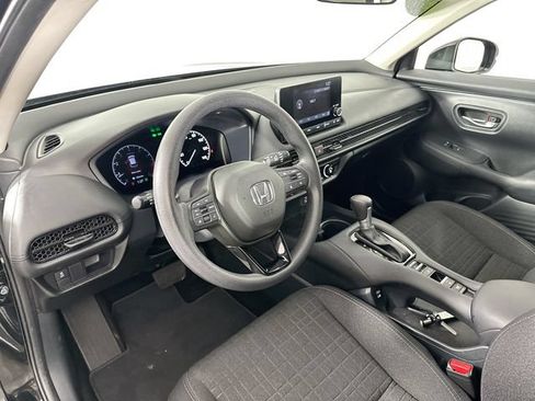 Used 2025 Honda HR-V LX image 17
