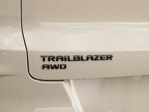 Used 2026 Chevrolet TrailBlazer RS w/ Convenience Package AWD/4WD image 36