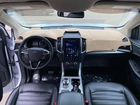 Used 2024 Ford Edge SEL AWD/4WD image 10