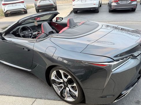 Used 2021 Lexus LC 500 Convertible image 41
