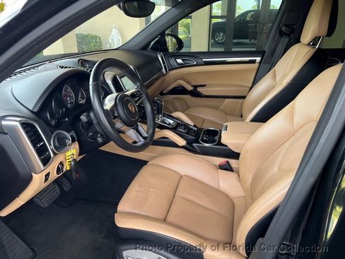 Used 2016 Porsche Cayenne image 7