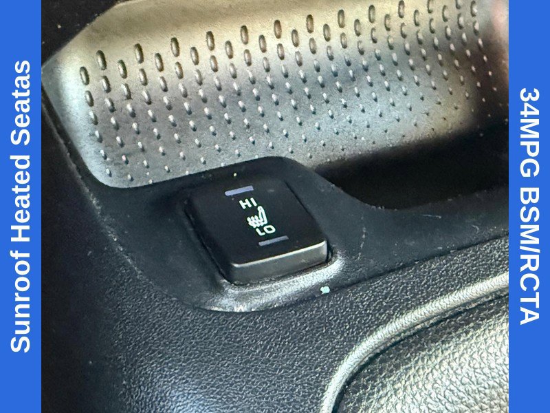 Used 2023 Toyota Corolla XSE FWD image 28