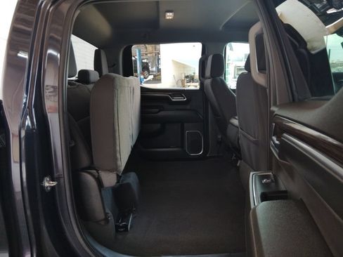 Used 2022 Chevrolet Silverado 1500 RST AWD/4WD image 16
