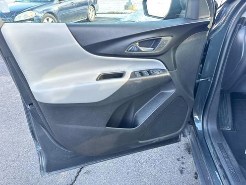 Used 2018 Chevrolet Equinox LS image 20