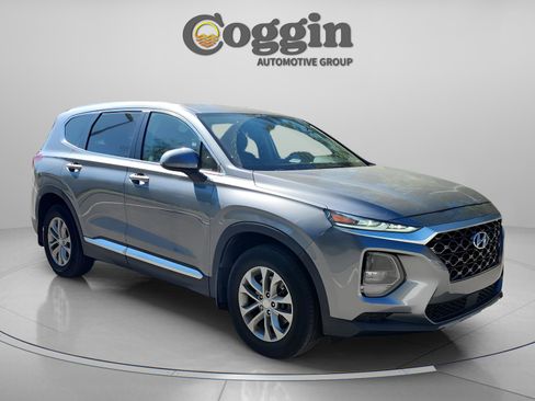 Used 2019 Hyundai Santa Fe SE image 7