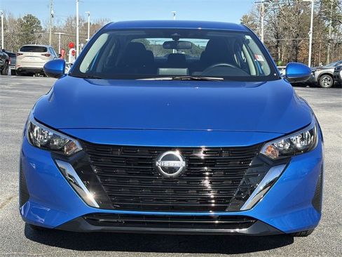 Certified 2025 Nissan Sentra SV image 3