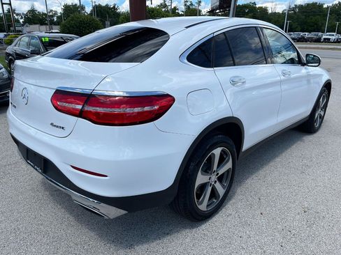 Used 2017 Mercedes-Benz GLC 300 4MATIC Coupe image 5