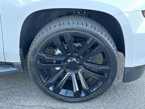 Used 2018 Chevrolet Tahoe LT image 8