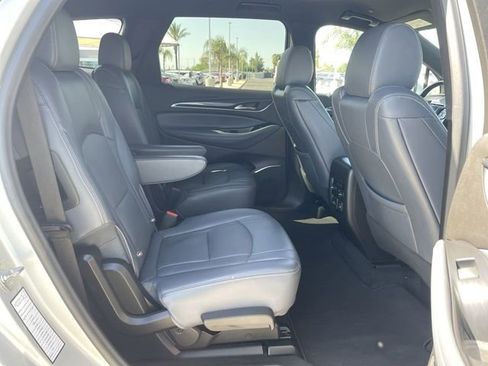Used 2022 Buick Enclave Premium image 26