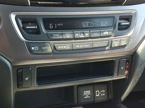 Used 2023 Honda Passport EX-L image 17
