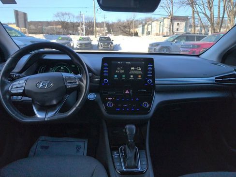 Used 2020 Hyundai Ioniq SEL image 13