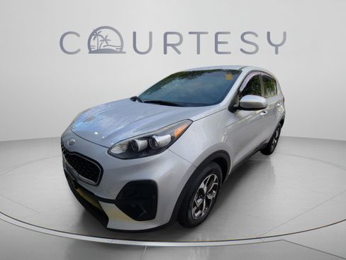 Used 2020 Kia Sportage LX FWD image 1