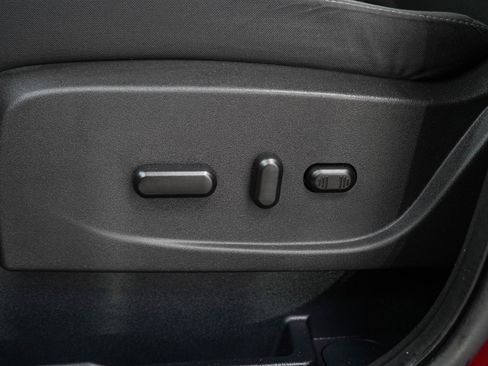 Used 2017 Ford Escape SE w/ SE Cold Weather Package FWD image 27