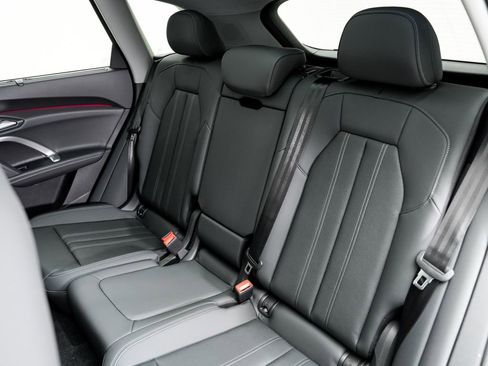 New 2025 Audi Q5 Premium Plus image 25