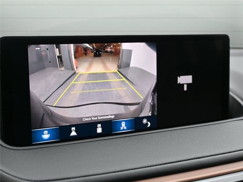 Certified 2024 Acura MDX SH-AWD w/ Technology Package image 6