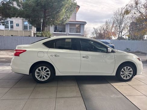 Used 2019 Nissan Sentra SV image 6