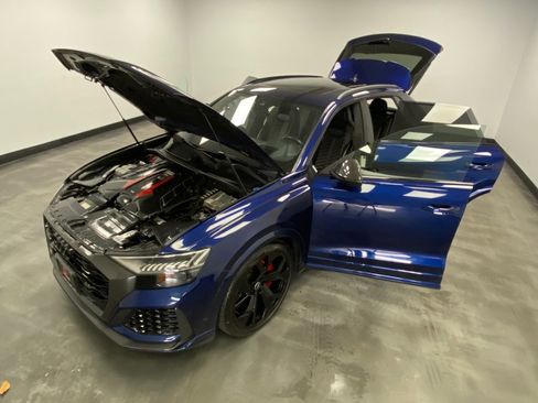Used 2022 Audi RS Q8 w/ Carbon Optic Package image 50