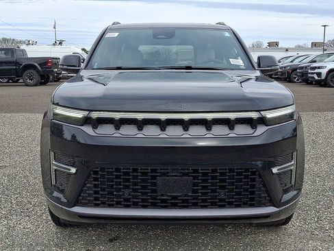 New 2026 Jeep Grand Wagoneer Limited image 2