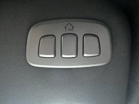 Used 2025 Ford Mustang GT Premium image 34