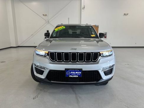 Used 2024 Jeep Grand Cherokee Limited AWD/4WD image 2