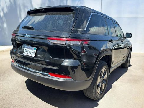 Used 2022 Jeep Grand Cherokee Limited 4xe w/ Luxury Tech Group II AWD/4WD image 14