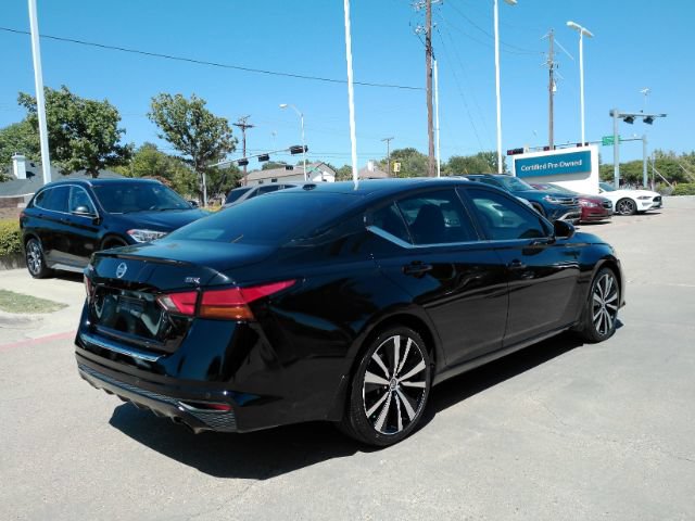 Used 2022 Nissan Altima 2.5 SR FWD image 6