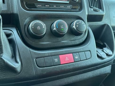 Used 2020 RAM ProMaster 1500 w/ Interior Convenience Group FWD image 17