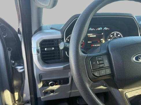 Used 2022 Ford F150 XLT w/ Trailer Tow Package image 12