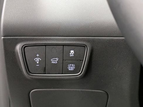 Certified 2024 Hyundai Tucson Limited AWD/4WD image 20