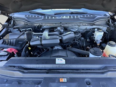 Used 2017 Ford F350 Lariat image 9