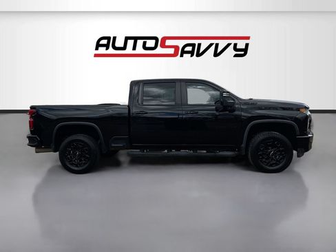 Used 2023 Chevrolet Silverado 2500 LTZ w/ LTZ Plus Package AWD/4WD image 8