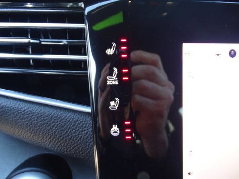 Used 2025 Jeep Wagoneer Series II image 31